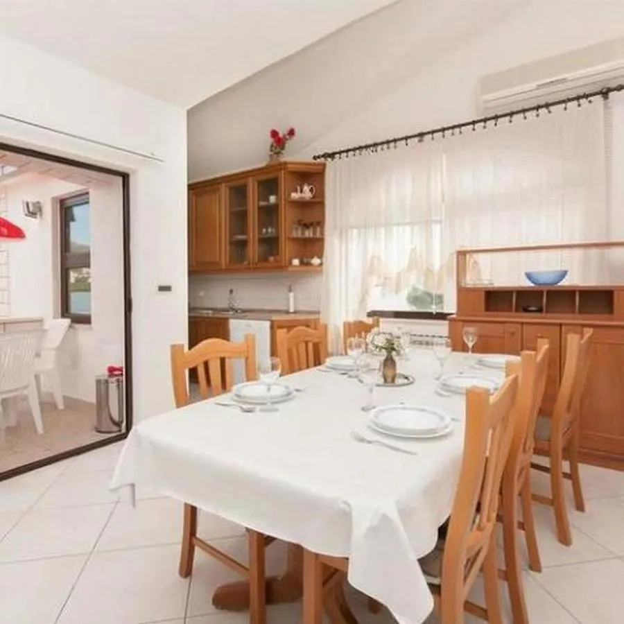 Apartments Marko Donji Okrug  Croatia