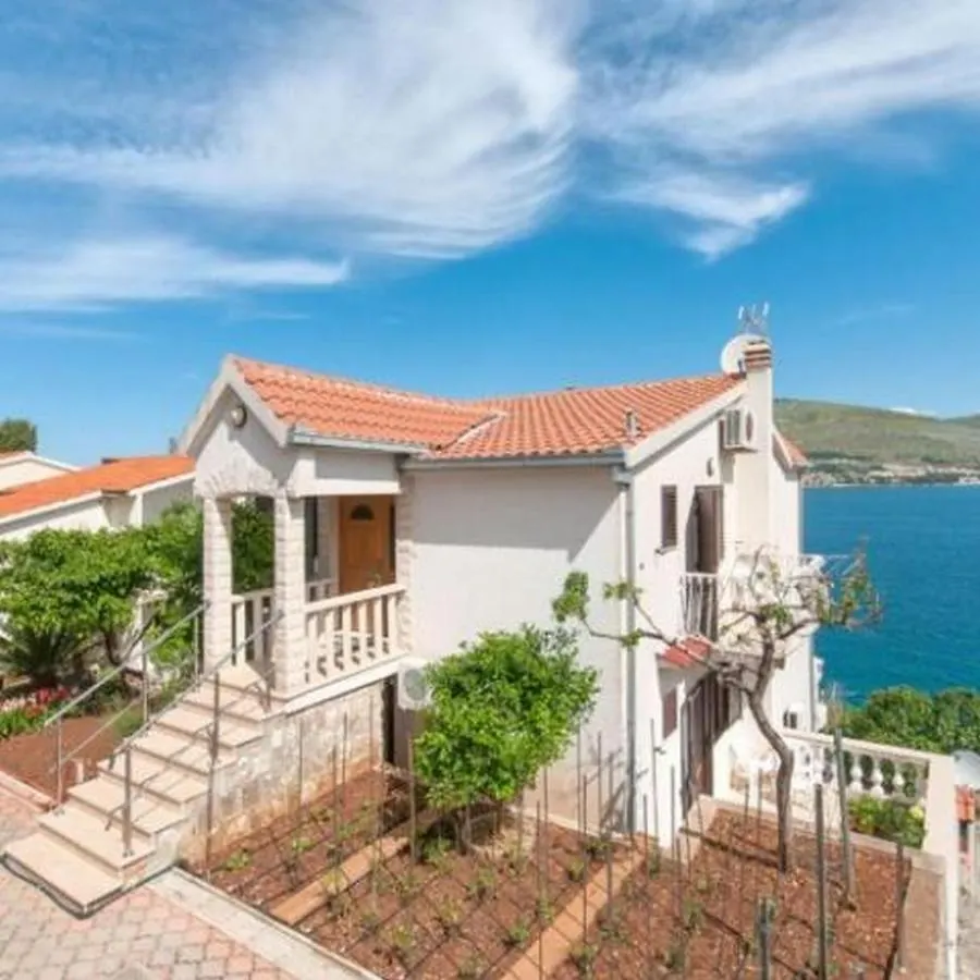 Apartments Marko Donji Okrug  0*, Donji Okrug (Ciovo) Croatia